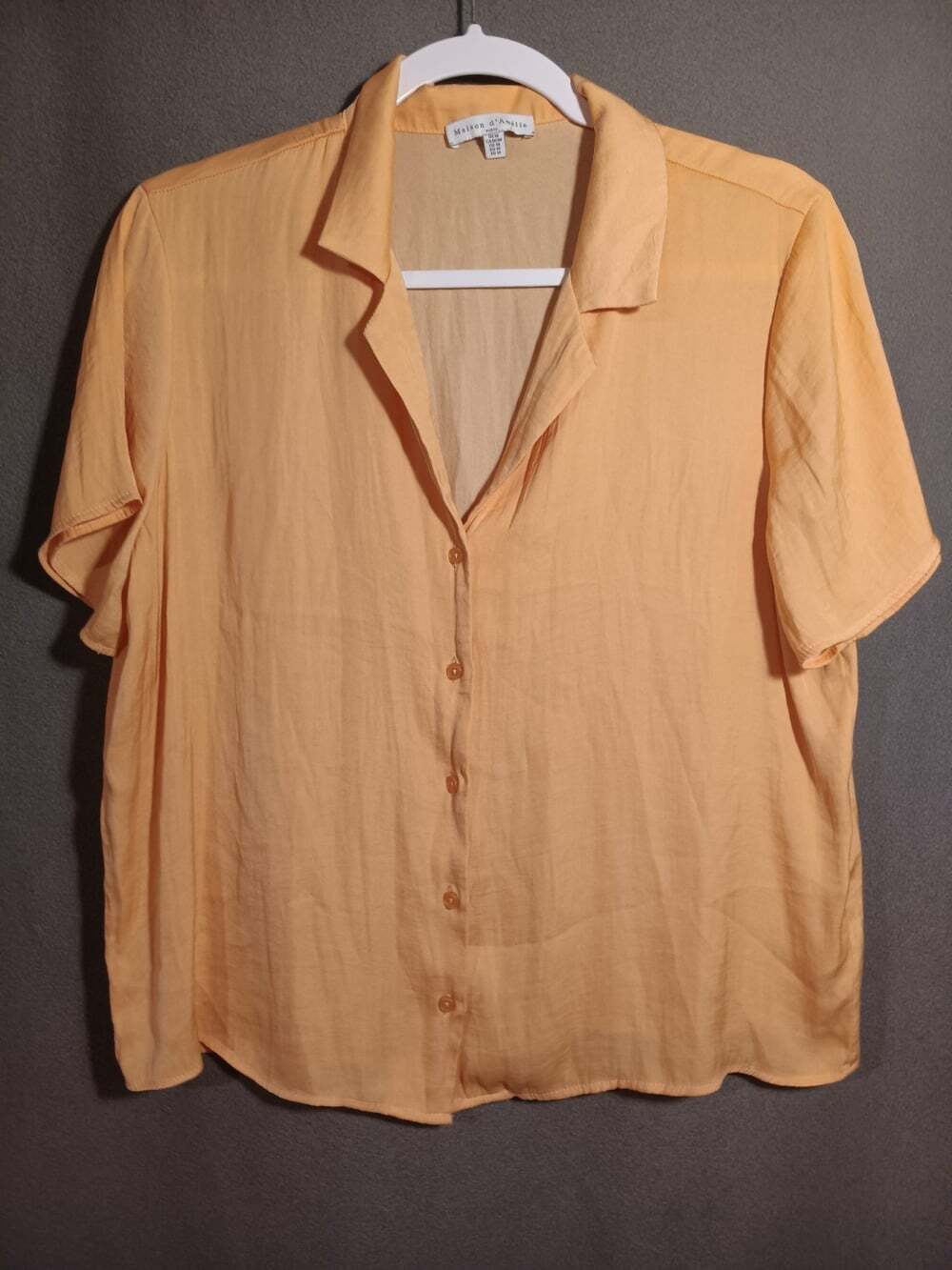 Maison d’Amelie Paris Silky Peach Button Up Blouse Women’s Medium Short Sleeve